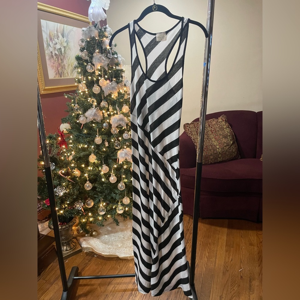 Stripped Black & White dress - Sz -M